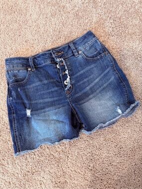 Maurices Jean Shorts, Size 1/2